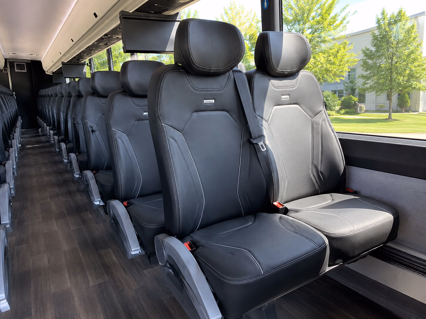 how the type of bus you choose changes the price in ventura california